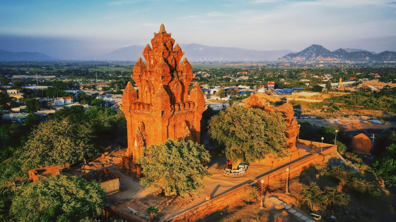 Башня По Клонг Гарай — шедевр чамского народа.